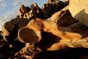<b class=qtipBold><figcaption>AUSTRALIA-THEME-TOURISM</figcaption></b><br>The unusual protruding rock formations of Canal Rocks at Yallingup in the world-renowned surfing area of the south-west corner of Western Australia are shown in this photo taken on May 11, 2011. The legendary coastline with its amazing surf breaks, spans an area between Cape Naturaliste and Cape Leeuwin and is also famous for its premium wine growing, pristine white sandy beaches and spectacular forest scenery. AFP PHOTO / Greg WOOD / AFP PHOTO / GREG WOOD<br><em>© Copyright Agence France-Presse (AFP) - All Rights Reserved</em> AUSTRALIA-THEME-TOURISM