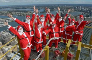 Christmas - Xmas Prints: Australia-Tradition-Santas