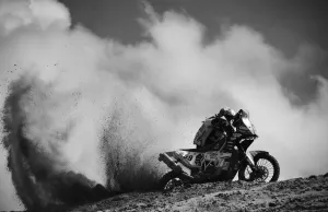 Auto-Moto-Rally-Dakar-Stage4-Black and White