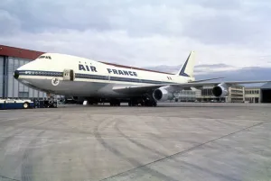 Aviation-Boeing 747