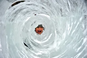 Belarus-Ice-Sculpture-Feature