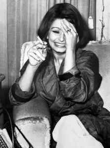 Cigarette Prints: Bio-Sophia Loren