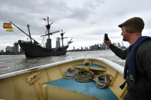 Britain-Festival-Tall Ships-Boats