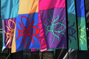 Weather Prints: Britain-Manchester-Bee-Flag