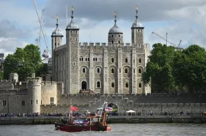 Britain And UK Prints: Britain-Tower of London-Thames