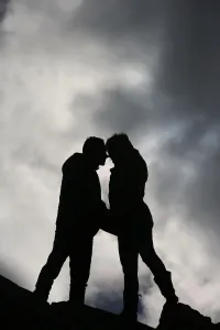 A coupe kisses at the Uzquiza dam near Burgos, on February 16, 2014