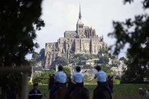 France Prints: Cycling-Fra-Tdf2016-Security