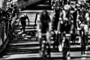 Tour De France 2017 Prints: Cycling-Fra-Tdf2017-Line-Falls-Black and White