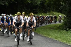 Cycling-Fra-Tdf2017-Pack
