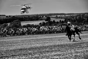 Cycling-Fra-Tdf2017-Pack-Postcard-Black and White