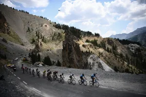 : CYCLING-FRA-TDF2019-POSTCARD