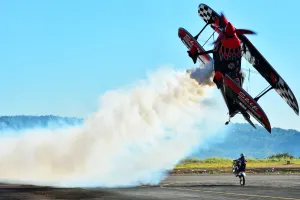 Transport Prints: El Salvador-Air Show