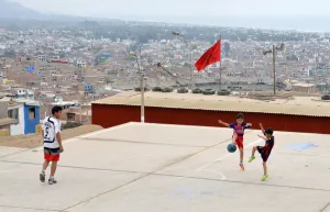 Lifestyle Prints: Fbl-Peru-Pitch-Landscape