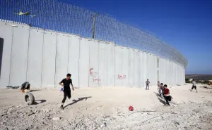 Fbl-West Bank-Pitch-Landscape Fbl-West Bank-Pitch-Landscape