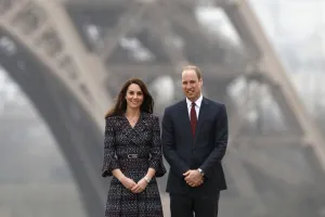Eiffel Tower Prints: France-Britain-Royals