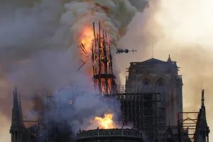 France-Fire-Notre Dame