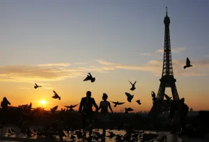 Eiffel Tower Prints: France-Lifestyle