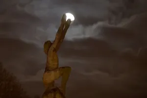 France-Moon-Eclipse