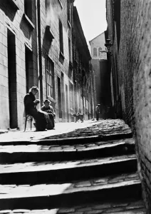 France-Paris-Feature