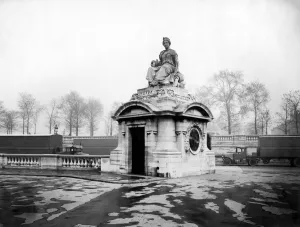 France-Paris-Feature