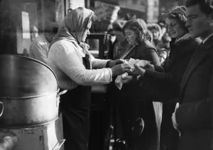 Vintage And Archive Prints: France-Paris-Lifestyle-1944