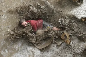 France Prints: France-Race-Mud