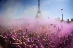 <b class=qtipBold><figcaption>FRANCE-RACE-PARIS-LIFESTYLE-RUNNING</figcaption></b><br>People participate in the "Colour Run 2015" in Paris on April 19, 2015. The Colour Run is a five kilometres paint race without winners nor prizes, while runners are showered with colored powder at stations along the run. AFP PHOTO / JOEL SAGET / AFP PHOTO / JOEL SAGET<br><em>© Copyright Agence France-Presse (AFP) - All Rights Reserved</em> FRANCE-RACE-PARIS-LIFESTYLE-RUNNING