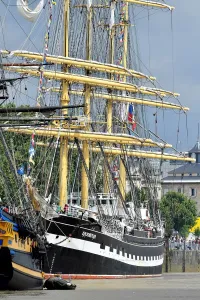France-Sailing-History-Wine-Festival France-Sailing-History-Wine-Festival