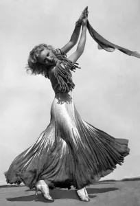 Actress Prints: Ginger Rogers Shooting The Gay Divorcee