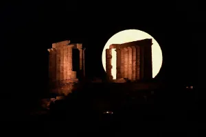 Amazing Moon Prints: Greece-Full-Moon