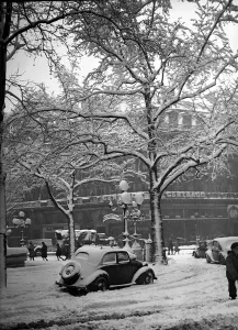 Vintage And Archive Prints: Illustration-Neige-Paris