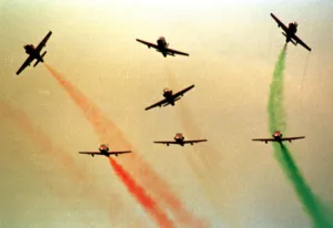 India Prints: India-Airshow