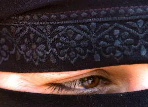 Portrait Prints: India-Kashmir-Woman-Eyes-Portrait