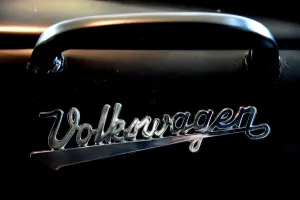Italy-Vintage-Vw-Kombi-Feature