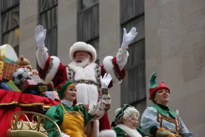 Christmas - Xmas Prints: Macys Annual Thanksgiving Day Parade