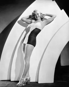 Special Edition Wall Art Prints: Marilyn Munroe Swimsuit Pose
