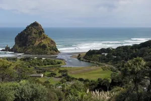 New Zealand-Nature-Piha Beach New Zealand-Nature-Piha Beach