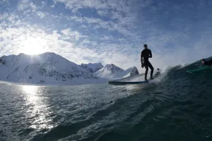 Arctic Prints: Norway-Extrem-Surfing-Arctic-Extreme