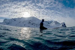 Norway-Surfing-Arctic-Extreme