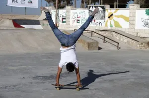 Palestinian-Skateboarding