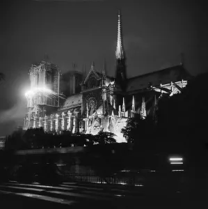 Notre Dame Paris Prints: Paris-Illustration-Illuminations