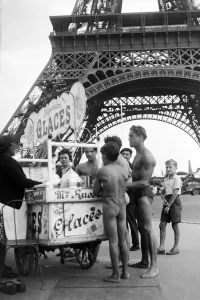 PARIS-SEINE-SUMMER