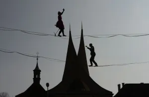 Prague-Politics-Health-Tightrope-Offbeat Prague-Politics-Health-Tightrope-Offbeat