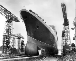 Queen Elizabeth Ii-Cruiser