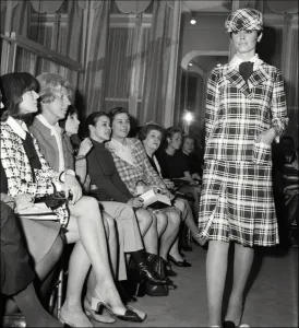 Retro 2000-Mode-Fashion-Chanel