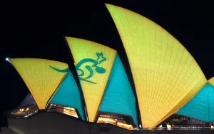 <b class=qtipBold><figcaption>RUGBYU-WC-2015-AUS-NZL</figcaption></b><br>The Sydney Opera House is lit up in Australian colours on October 30, 2015, to support the Australian Wallabies rugby union team who take on the New Zealand All Blacks in the final of the Rugby World Cup on October 31 at Twickenham in London. AFP PHOTO / William WEST / AFP PHOTO / WILLIAM WEST<br><em>© Copyright Agence France-Presse (AFP) - All Rights Reserved</em> RUGBYU-WC-2015-AUS-NZL