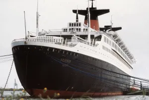 Ship-France-Norway