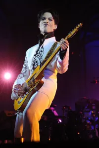 US singer Prince performs on October 11, 2009 at the Grand Palais in Paris