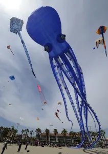 Spain-Festival-Air-Kite