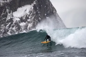 Arctic Prints: Surfing-Nor-Arctic